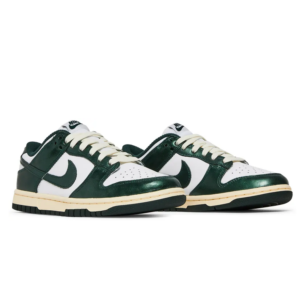 Nike Wmns Dunk Low 'Vintage Green'