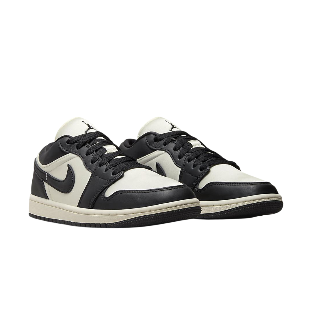 Air Jordan 1 Low WMNS "Vintage Panda"